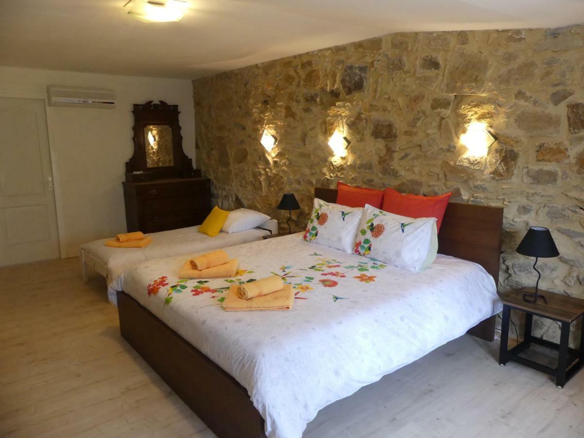 Chambres D'Hotes Les Gragniotes Tournissan Екстер'єр фото